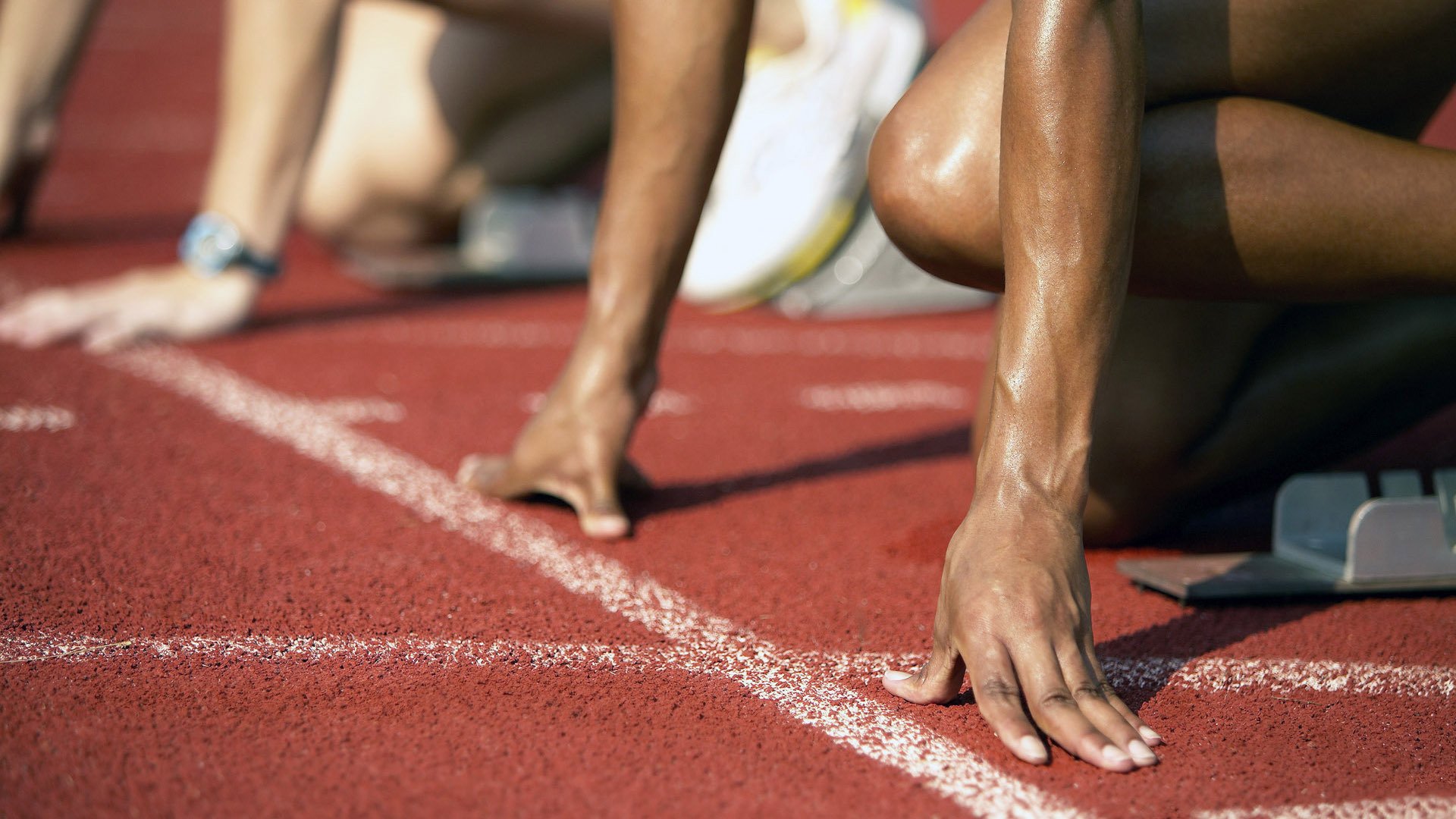 APP下载 LY Sports-英超豪门激烈争夺，争取本赛季冠军奖杯